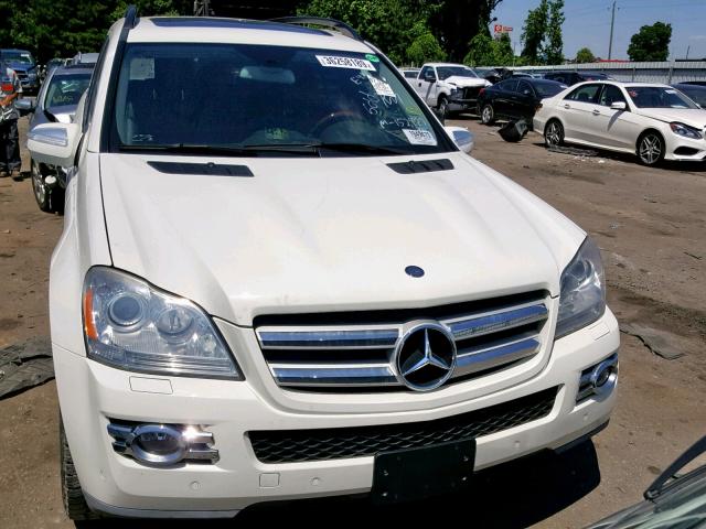 4JGBF25E29A529329 - 2009 MERCEDES-BENZ GL WHITE photo 9