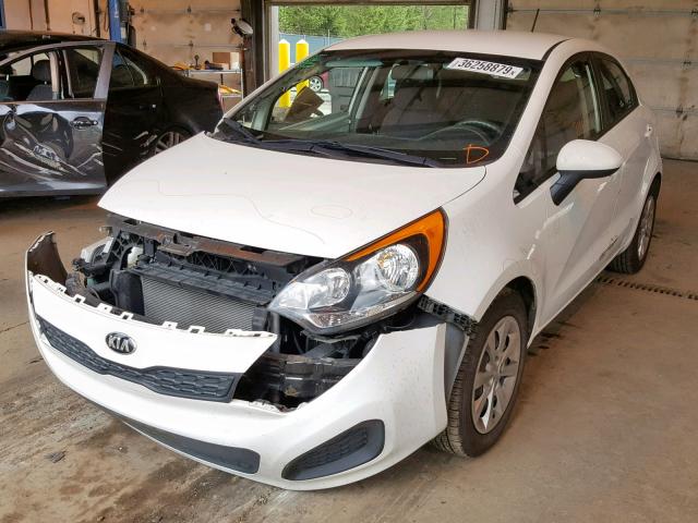 KNADM5A34E6410782 - 2014 KIA RIO LX WHITE photo 2