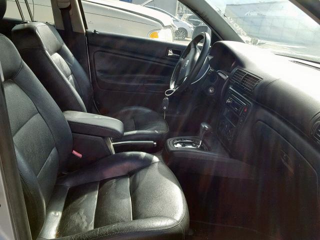 WVWPD63B23P338689 - 2003 VOLKSWAGEN PASSAT GLS GRAY photo 5