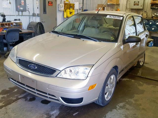 1FAHP34N67W295379 - 2007 FORD FOCUS ZX4 TAN photo 2