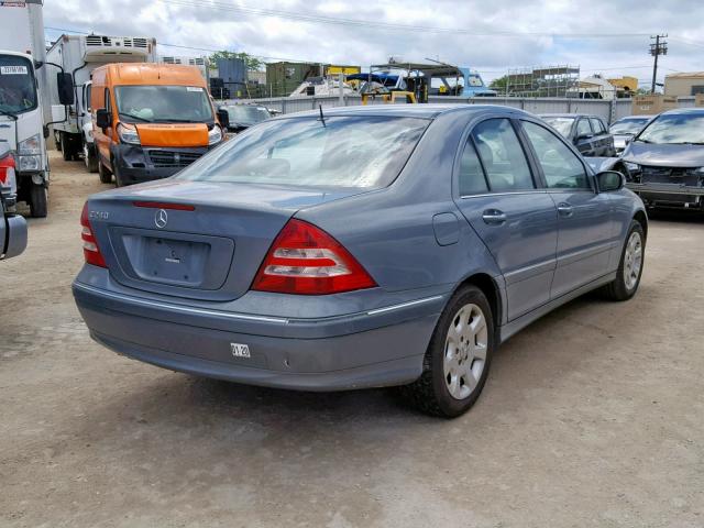 WDBRF61J95F600180 - 2005 MERCEDES-BENZ C 240 GRAY photo 4