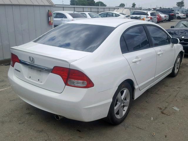 19XFA16619E013370 - 2009 HONDA CIVIC LX-S WHITE photo 4
