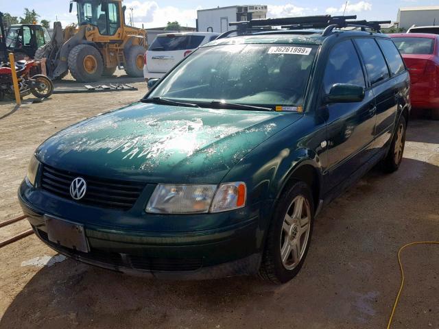 WVWLH63B21E005713 - 2001 VOLKSWAGEN PASSAT GLX 绿色 照片 2
