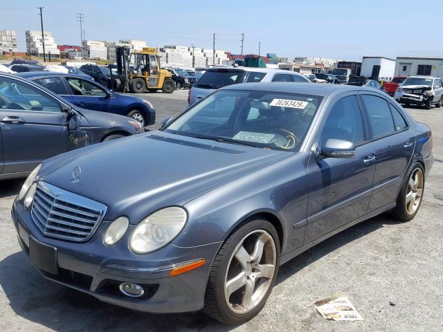 WDBUF72X87B014535 - 2007 MERCEDES-BENZ E 550 BLUE photo 2