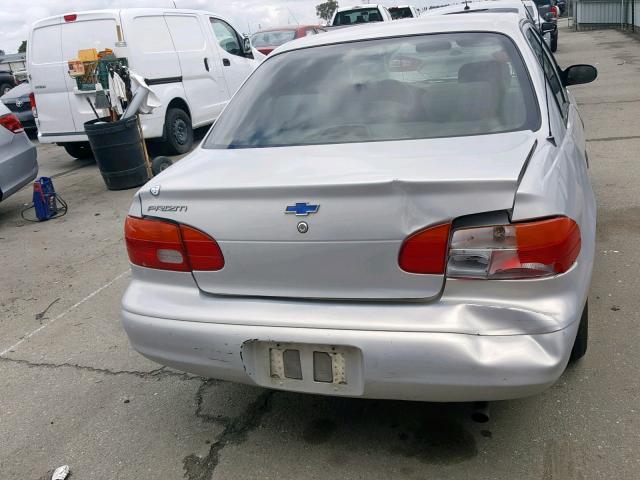 1Y1SK5281YZ423787 - 2000 CHEVROLET GEO PRIZM SILVER photo 9