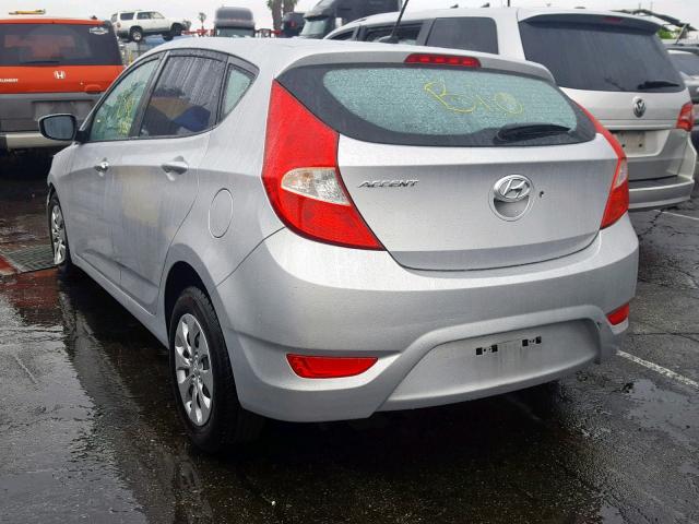 KMHCT5AE2GU269871 - 2016 HYUNDAI ACCENT SE GRAY photo 3