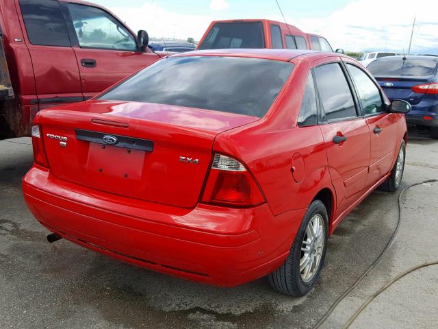 1FAFP34N76W140779 - 2006 FORD FOCUS ZX4 RED photo 4