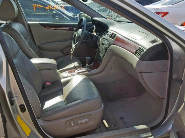 JTHBA30G440011639 - 2004 LEXUS ES 330 SILVER photo 5