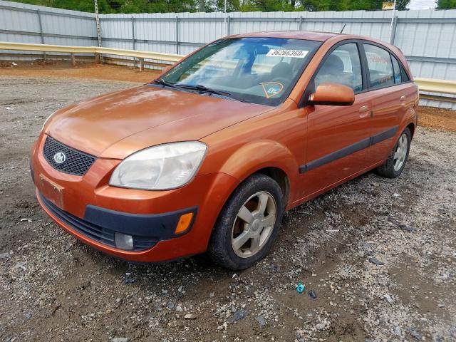 KNADE163666065870 - 2006 KIA RIO 5  photo 2