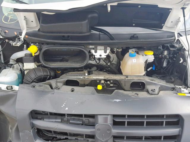 3C6URVJG6JE134544 - 2018 RAM PROMASTER 白色 照片 7