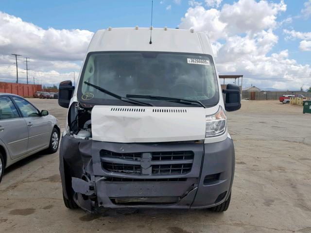 3C6URVJG6JE134544 - 2018 RAM PROMASTER 白色 照片 9