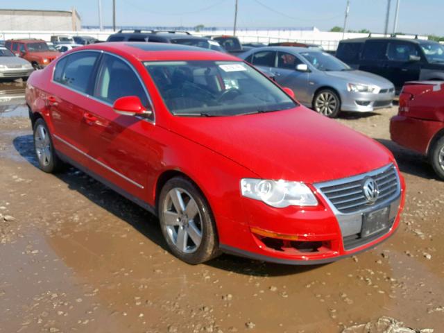 WVWAK73C08E077768 - 2008 VOLKSWAGEN PASSAT KOM RED photo 1