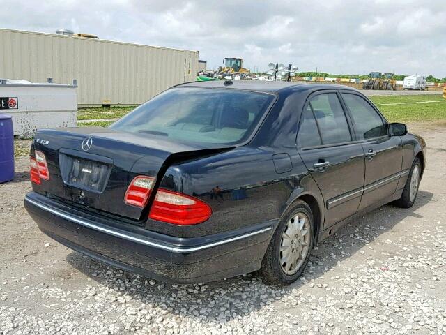 WDBJF65J1YB039637 - 2000 MERCEDES-BENZ E 320 BLACK photo 4