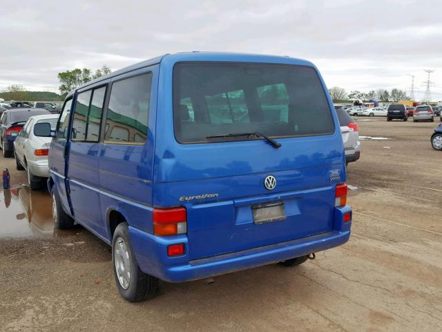 WV2MH4703YH032284 - 2000 VOLKSWAGEN EUROVAN MV BLUE photo 3