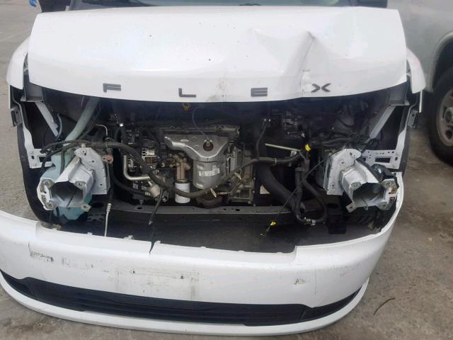 2FMGK5B85EBD25575 - 2014 FORD FLEX SE WHITE photo 9