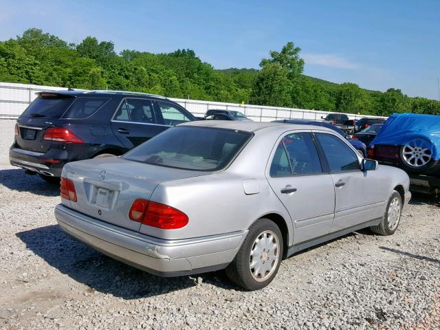 WDBJF65F3WA650123 - 1998 MERCEDES-BENZ E 320 SILVER photo 4