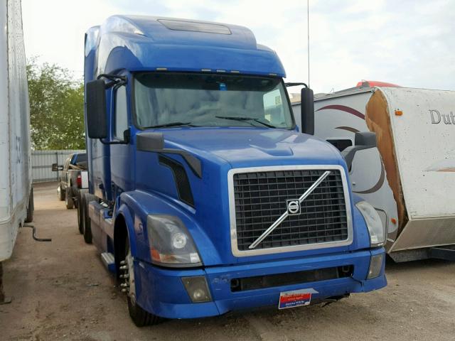 4V4NC9TG5CN540241 - 2012 VOLVO VN VNL WHITE photo 1