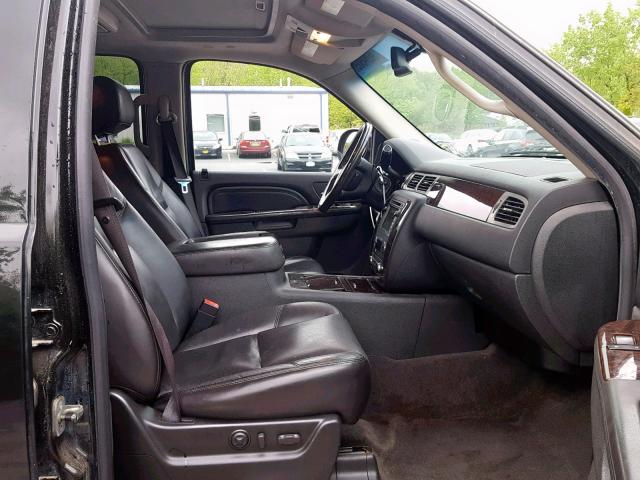 1GKUKEEF1AR173064 - 2010 GMC YUKON DENA BLACK photo 5