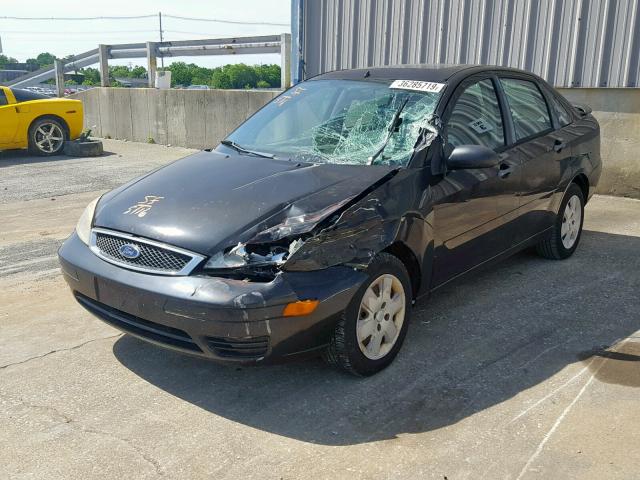 1FAFP34N06W208985 - 2006 FORD FOCUS ZX4 BLACK photo 2