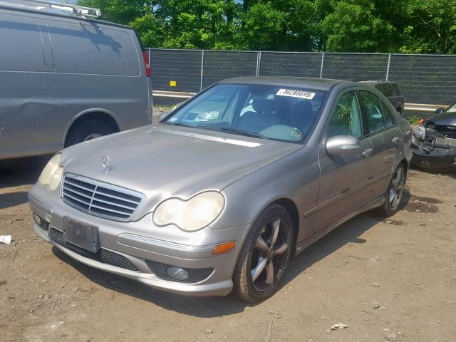 WDBRF40J95F601271 - 2005 MERCEDES-BENZ C 230K SPO SILVER photo 2