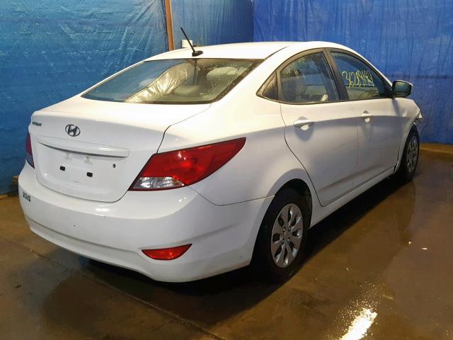 KMHCT4AE9GU137524 - 2016 HYUNDAI ACCENT SE WHITE photo 4