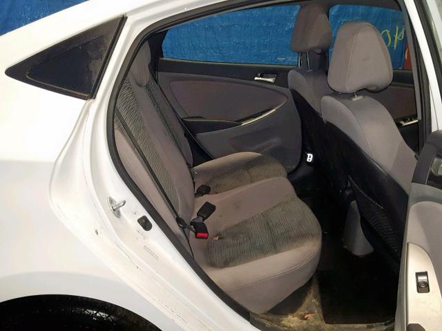 KMHCT4AE9GU137524 - 2016 HYUNDAI ACCENT SE WHITE photo 6