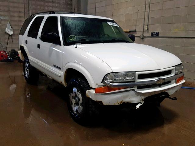 1GNDT13W42K211439 - 2002 CHEVROLET BLAZER WHITE photo 1