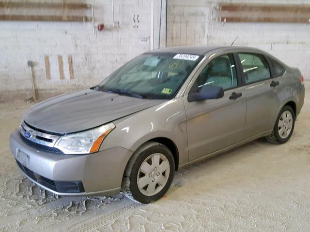 1FAHP34NX8W258322 - 2008 FORD FOCUS S/SE SILVER photo 2