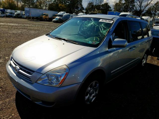 KNDMG4C38A6349240 - 2010 KIA SEDONA LX  photo 2