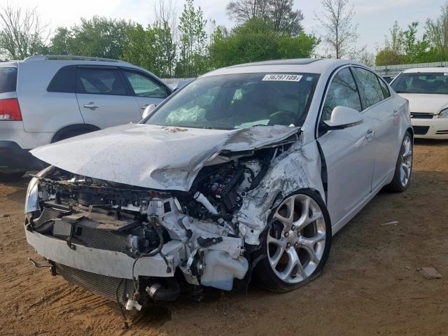 2G4GU5GX2H9150949 - 2017 BUICK REGAL GS WHITE photo 2