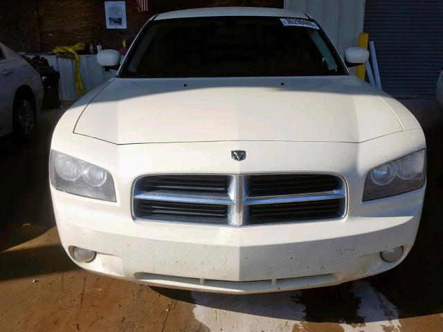 2B3CA9CV4AH303741 - 2010 DODGE CHARGER RA CREAM photo 9