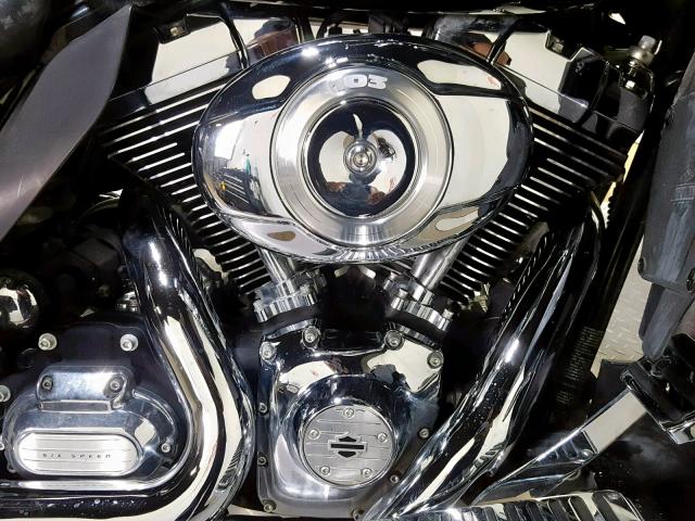 1HD1KEM13BB665866 - 2011 HARLEY-DAVIDSON FLHTK BLACK photo 11