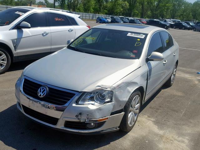 WVWJK7AN6AE062265 - 2010 VOLKSWAGEN PASSAT KOM SILVER photo 2