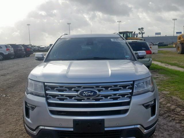 1FM5K7F82JGA13634 - 2018 FORD EXPLORER L SILVER photo 9