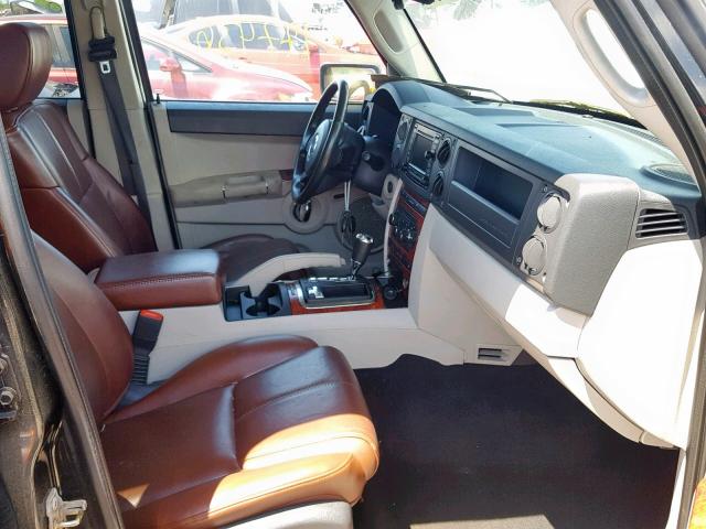 1J8HG582X7C608143 - 2007 JEEP COMMANDER BLACK photo 5