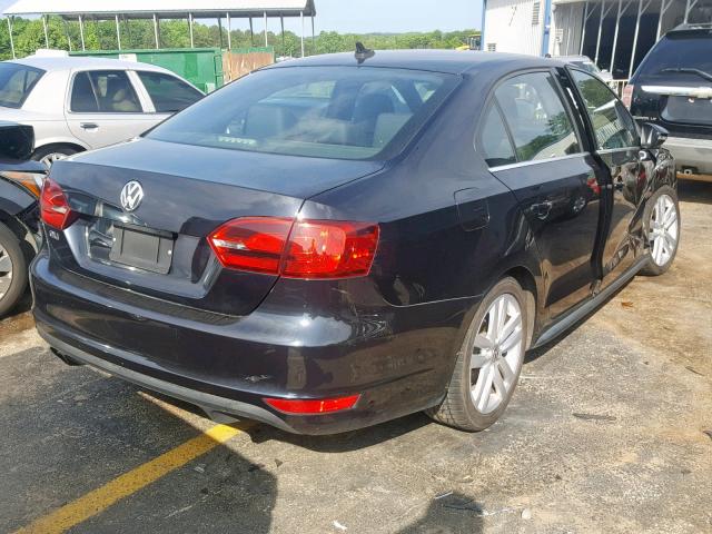 3VW5A7AJ8DM261797 - 2013 VOLKSWAGEN JETTA GLI BLACK photo 4