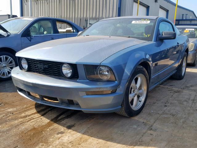 1ZVFT82H875306182 - 2007 FORD MUSTANG GT BLUE photo 2