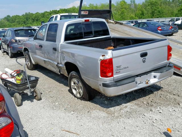 1D7HE48KX7S171876 - 2007 DODGE DAKOTA QUA SILVER photo 3