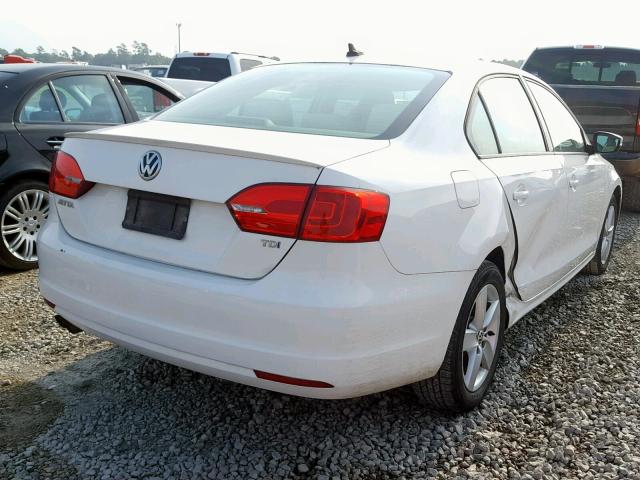 3VWLL7AJXCM377860 - 2012 VOLKSWAGEN JETTA TDI WHITE photo 4