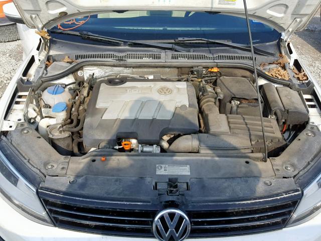 3VWLL7AJXCM377860 - 2012 VOLKSWAGEN JETTA TDI WHITE photo 7