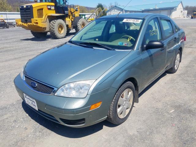 1FAHP34NX6W111625 - 2006 FORD FOCUS ZX4  photo 2