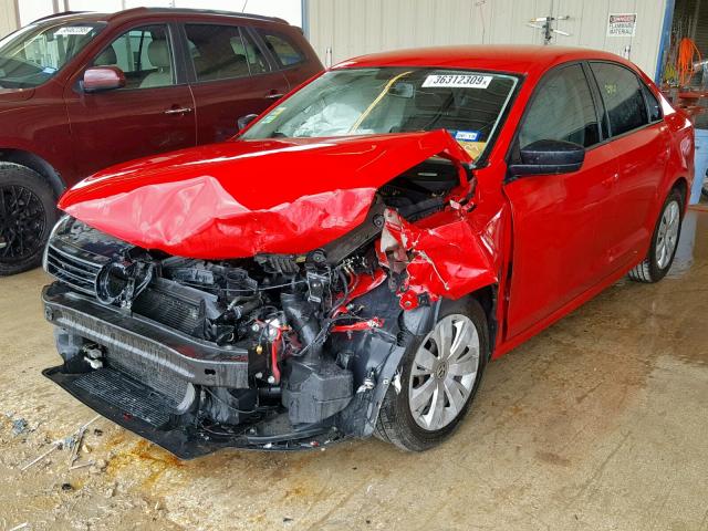 3VW2K7AJ3EM257528 - 2014 VOLKSWAGEN JETTA BASE RED photo 2