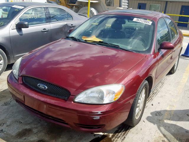 1FAFP56U35A249378 - 2005 FORD TAURUS SEL RED photo 2