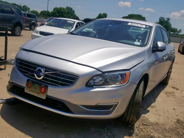 LYV402TK1HB149929 - 2017 VOLVO S60 PREMIE SILVER photo 2