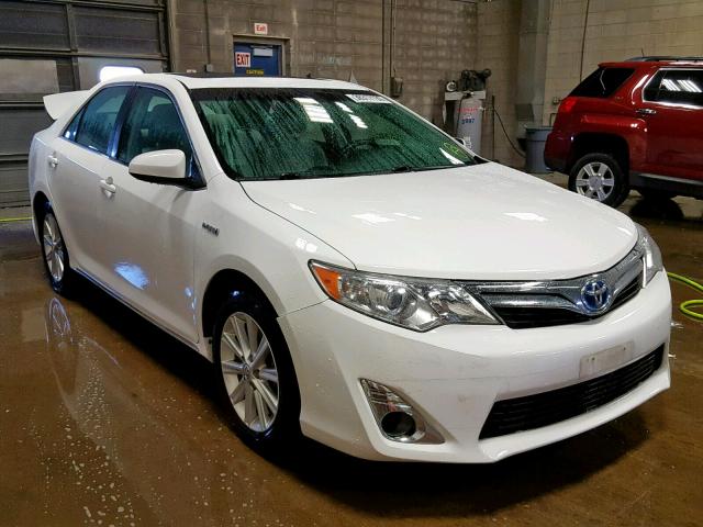 4T1BD1FK8CU058135 - 2012 TOYOTA CAMRY HYBR WHITE photo 1