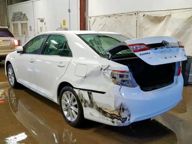 4T1BD1FK8CU058135 - 2012 TOYOTA CAMRY HYBR WHITE photo 3