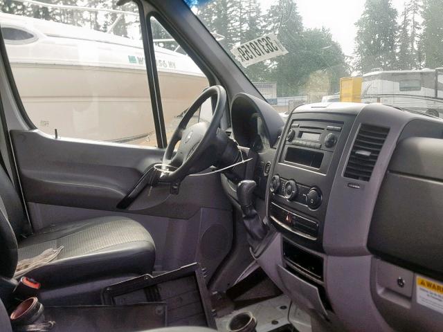 WDYPE845275222707 - 2007 FREIGHTLINER SPRINTER 2 WHITE photo 5