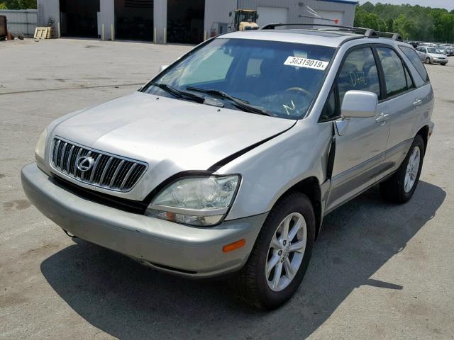 JTJGF10U610092459 - 2001 LEXUS RX 300 SILVER photo 2