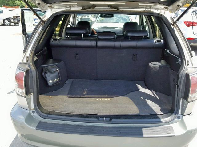 JTJGF10U610092459 - 2001 LEXUS RX 300 SILVER photo 9