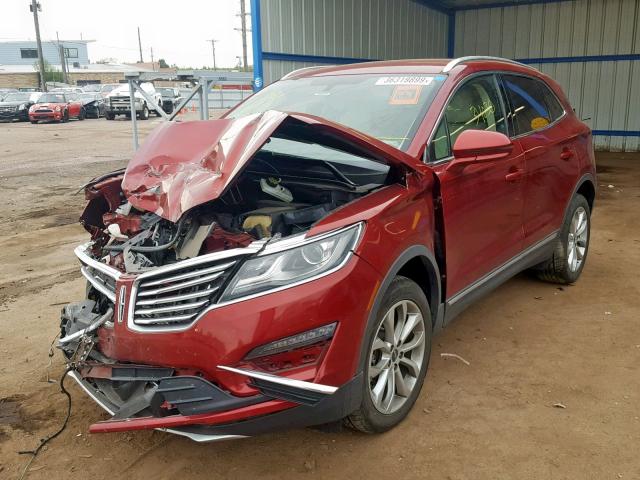 5LMCJ2C94GUJ11730 - 2016 LINCOLN MKC SELECT RED photo 2